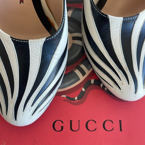GUCCI MALAGA KID PUMPS. SZ 38 - Picture 6 of 8